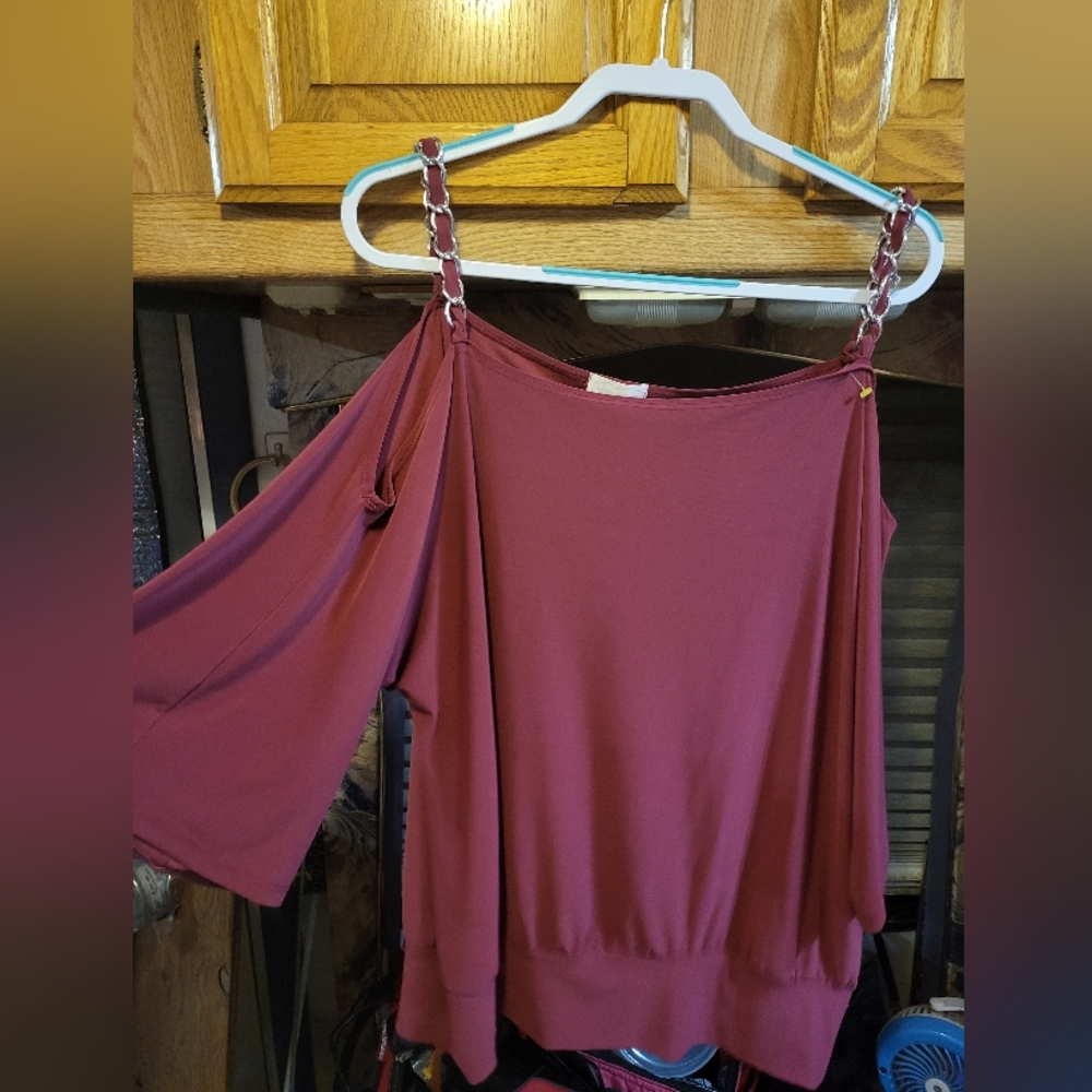 Beautiful dark rose top